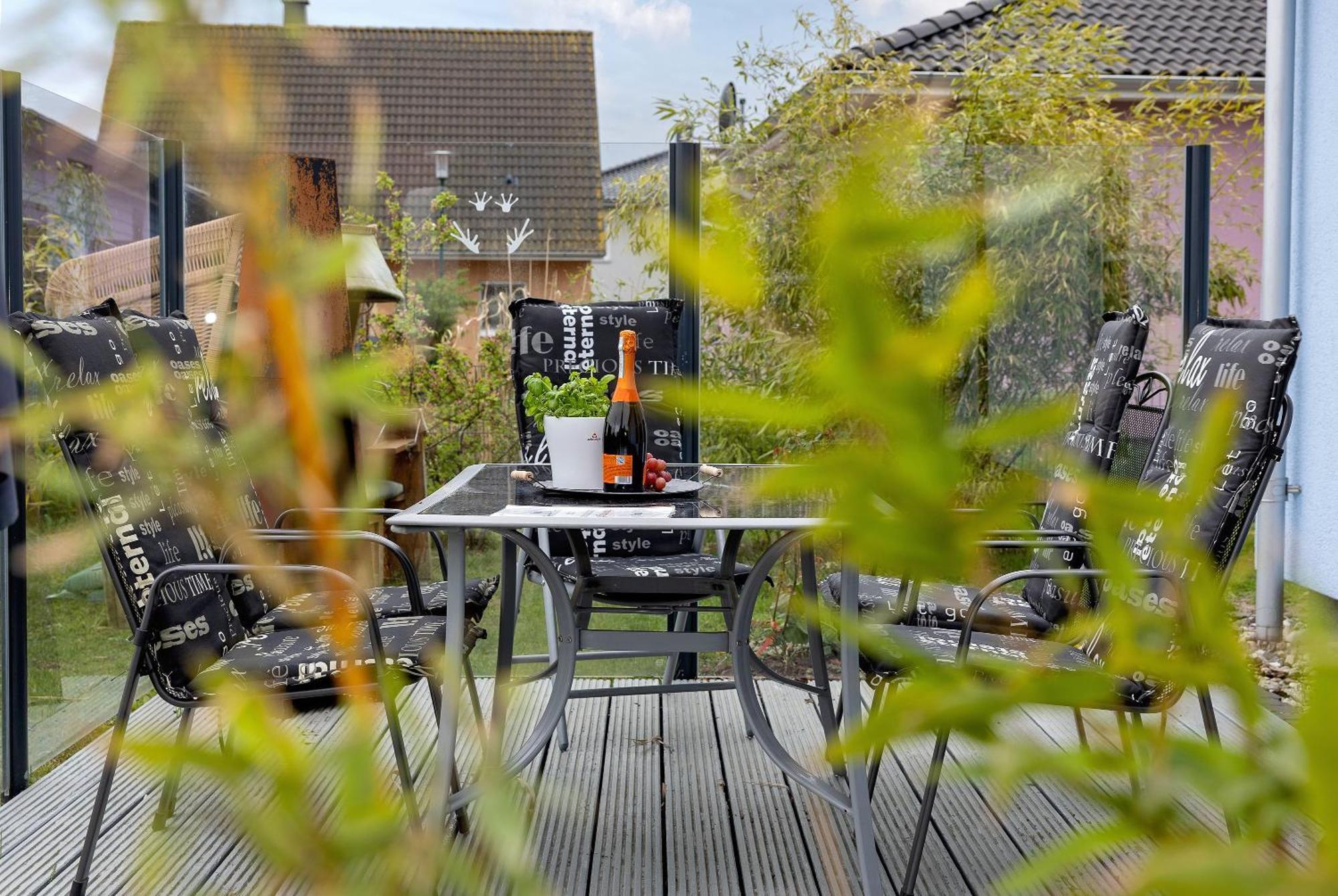 Fh Das Blaue Haus Am Peenestrom Peenemunde Bagian luar foto